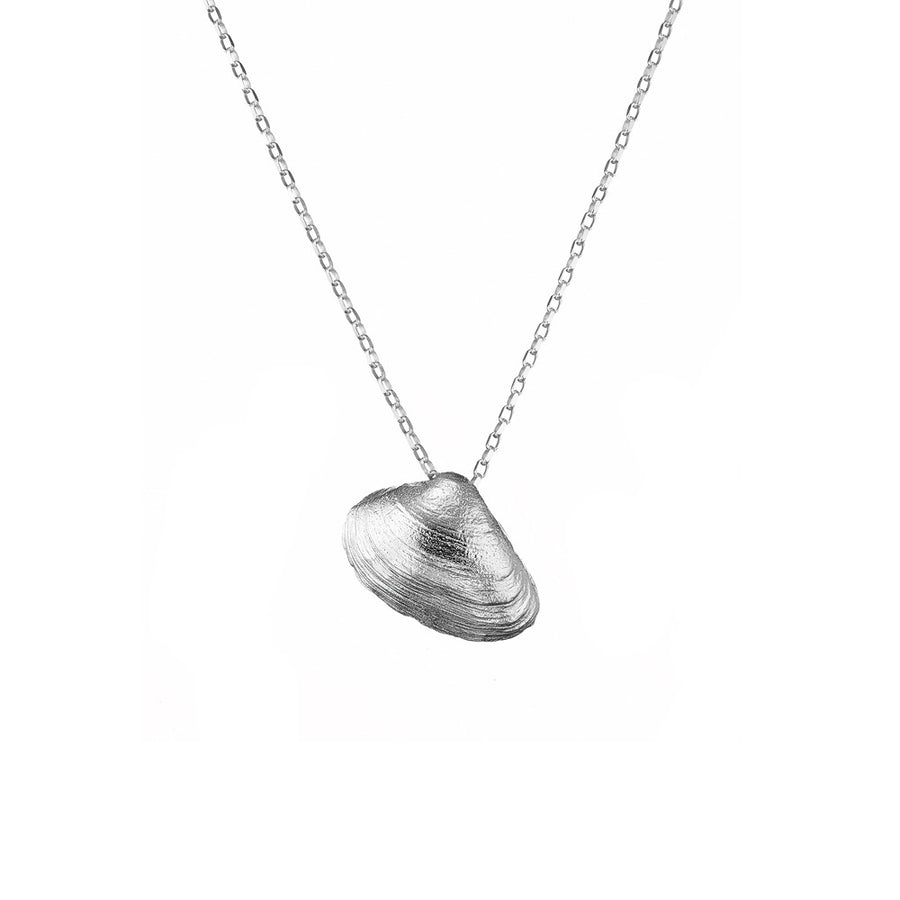 clam shell necklace; sterling silver necklace